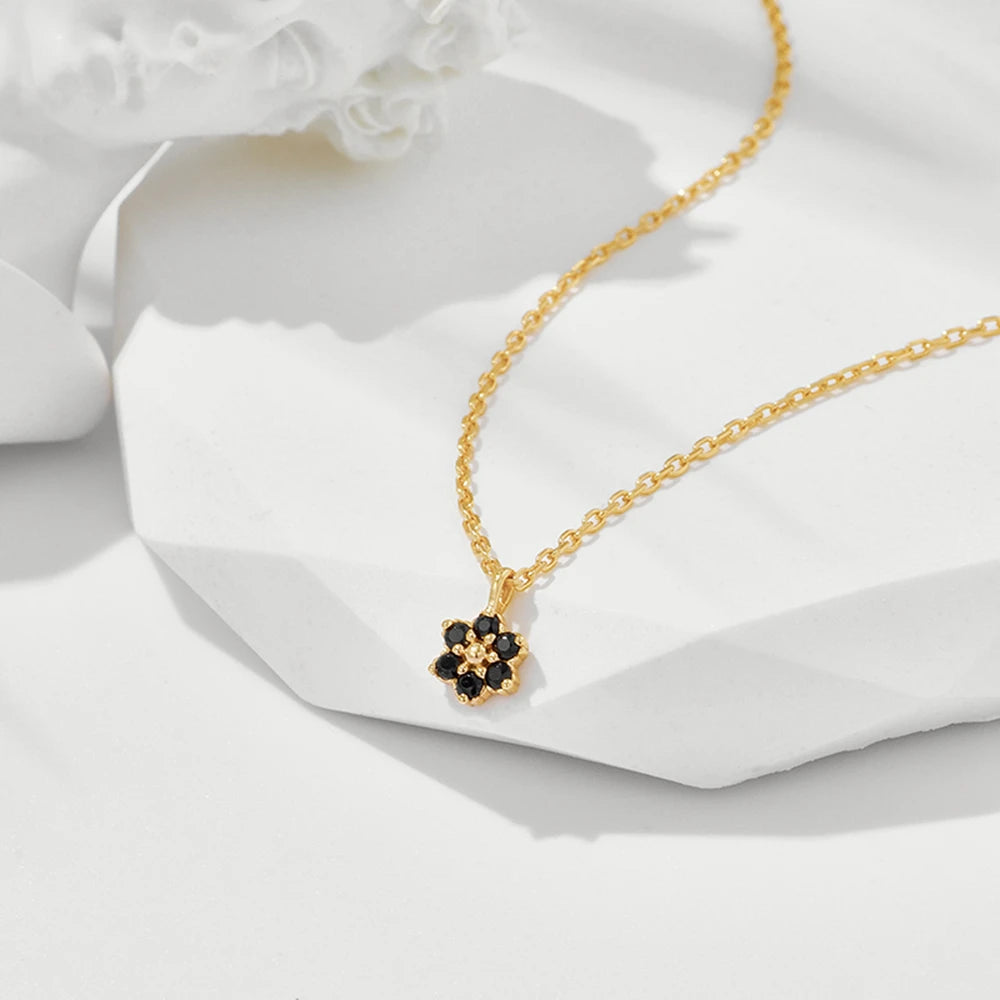 Gemstones Small Flower Twist Natural Black Onyx Necklace