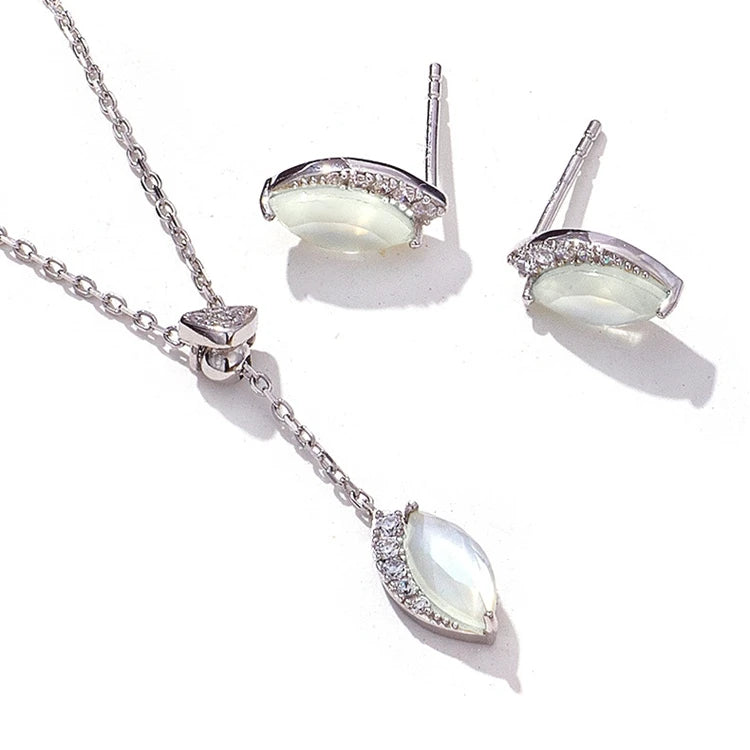 Emotional Factory 925 Sterling Silver 14K Gold Plated Gemstone Water Droplets Rock Crystal Vintage Necklace