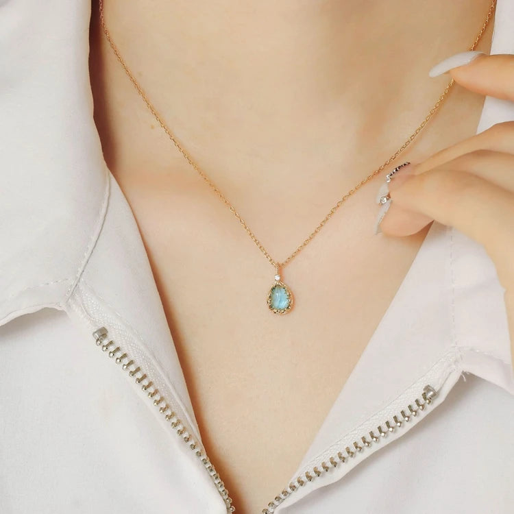 Retro Pattern Water Drop Shape Sky Blue Topaz Necklace