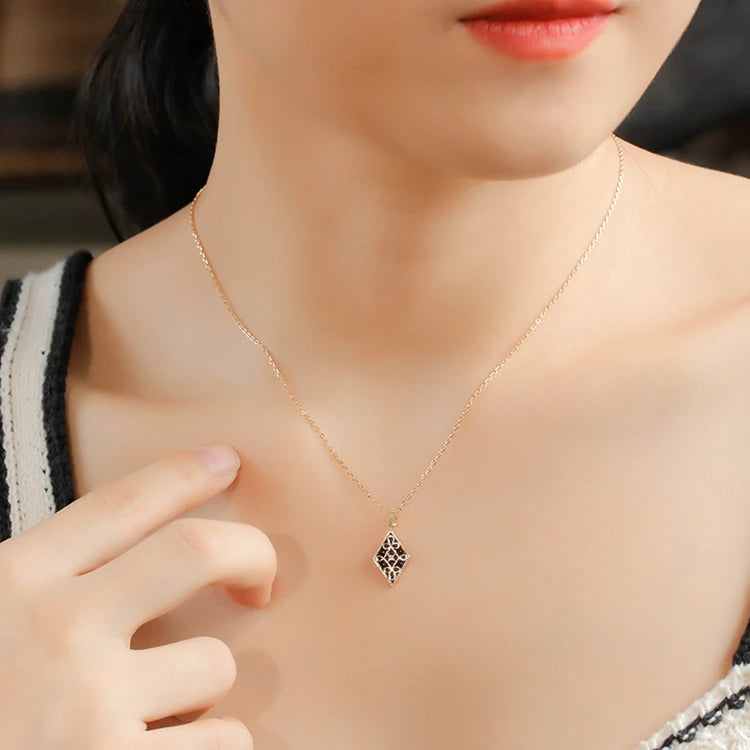 Geometric Diamond Openwork Window Flower Enamel Chain Necklace