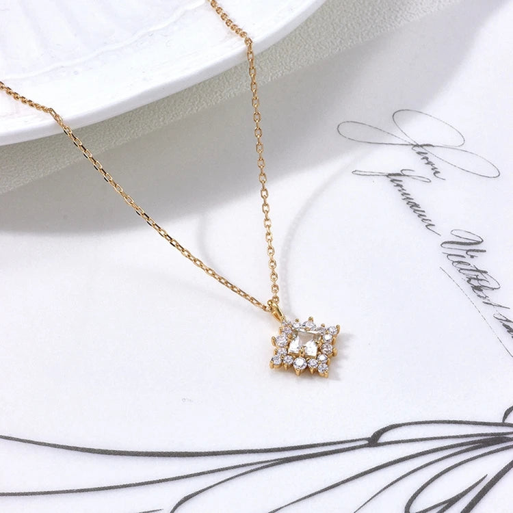 Emotional Factory 925 Sterling Silver 14K Gold Plated Gemstone Full of Zircon Diamond White Topaz Pendant