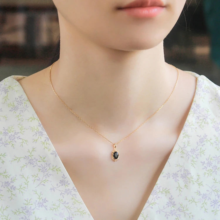 Emotional Factory 925 Sterling Silver 14K Gold Plated Gemstones Small Flower Roses Black Onyx Pendant Necklace