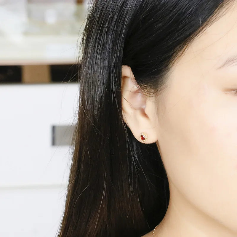 Vintage Picture Frame Hollow Lace Natural Garnet Earrings