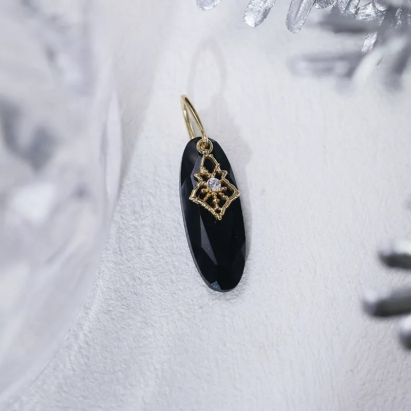 Emotional Factory 925 Sterling Silver 14K Gold Plated Gemstone Lace Petal Natural Black Agate Pendant
