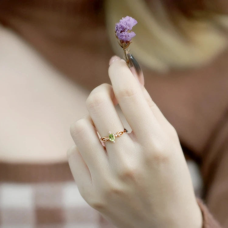 925 Sterling Silver 14K Gold Plated Gemstone Oval Bead Green Peridot Ring
