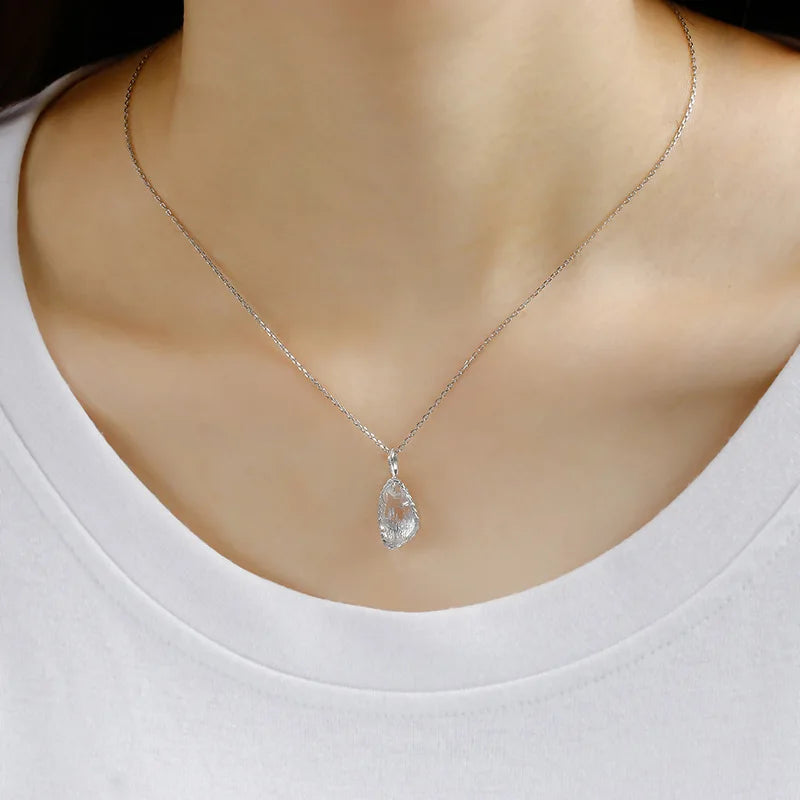 Niche French Style Design Romantic Dream Castle S925Silver White Crystal Pendant