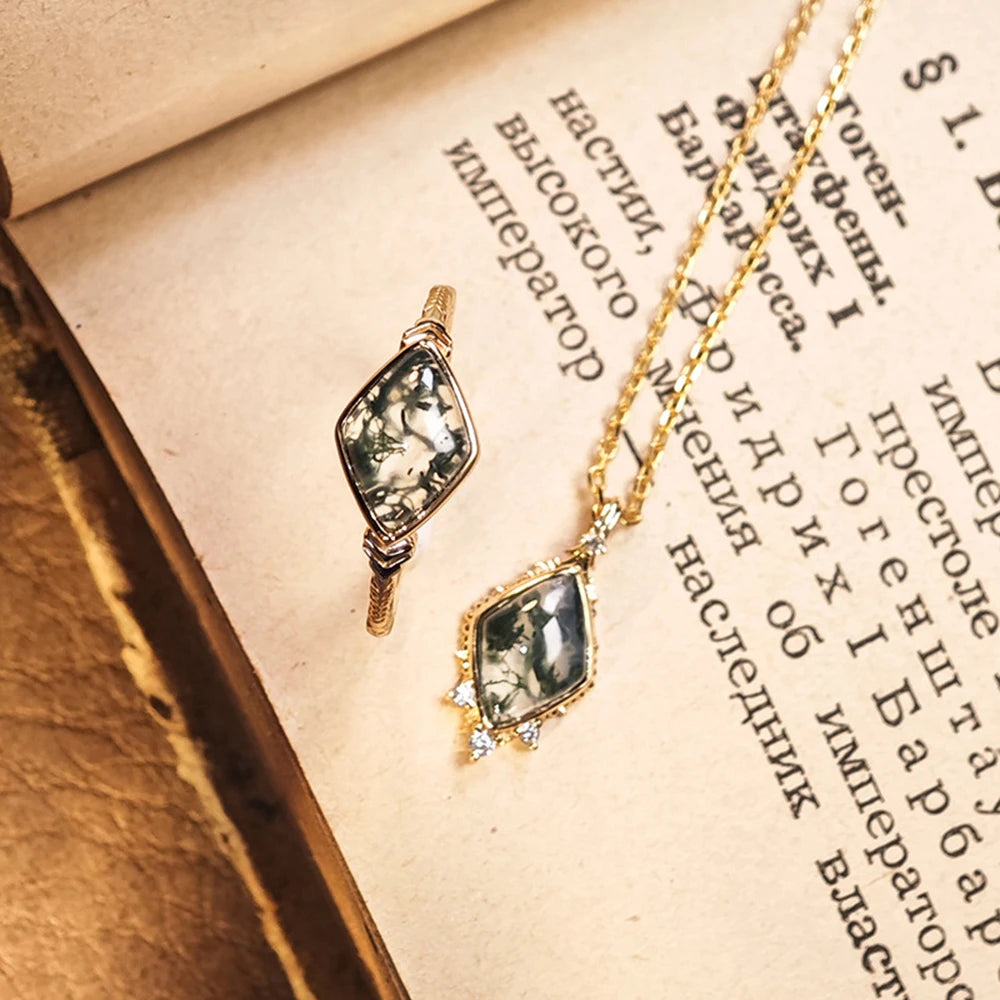 Emotional Factory 925 Sterling Silver 14K Gold Plated Gemstone Middle Ages Vintage Style Geometric Rhombus Moss Agate Pendant