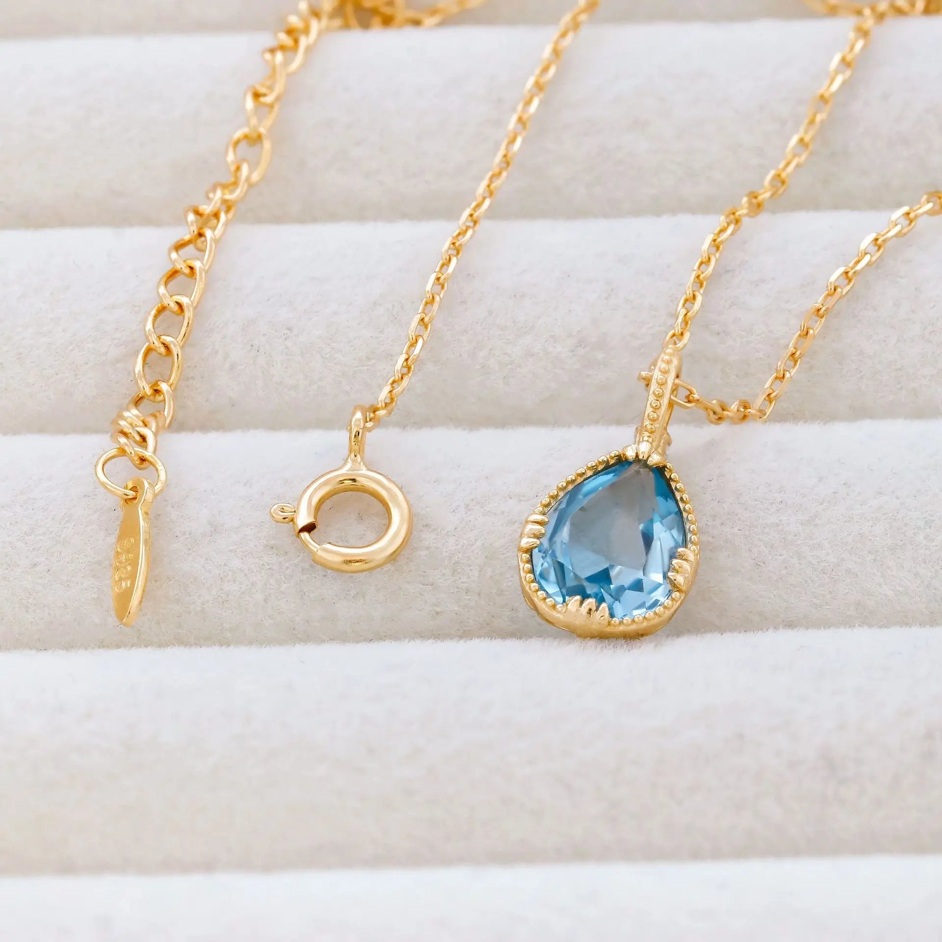 Retro Pattern Water Drop Shape Sky Blue Topaz Necklace