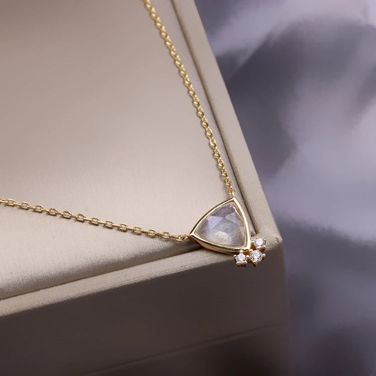 Emotional Factory 925 Sterling Silver 14K Gold Plated Gemstone Labradorite Bezel Bouquet Pendant Necklace