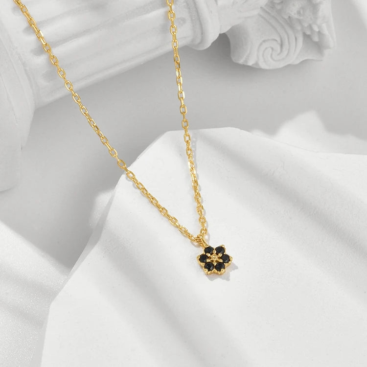 Emotional Factory 925 Sterling Silver 14K Gold Plated Gemstones Small Flower Twist Natural Black Onyx Necklace