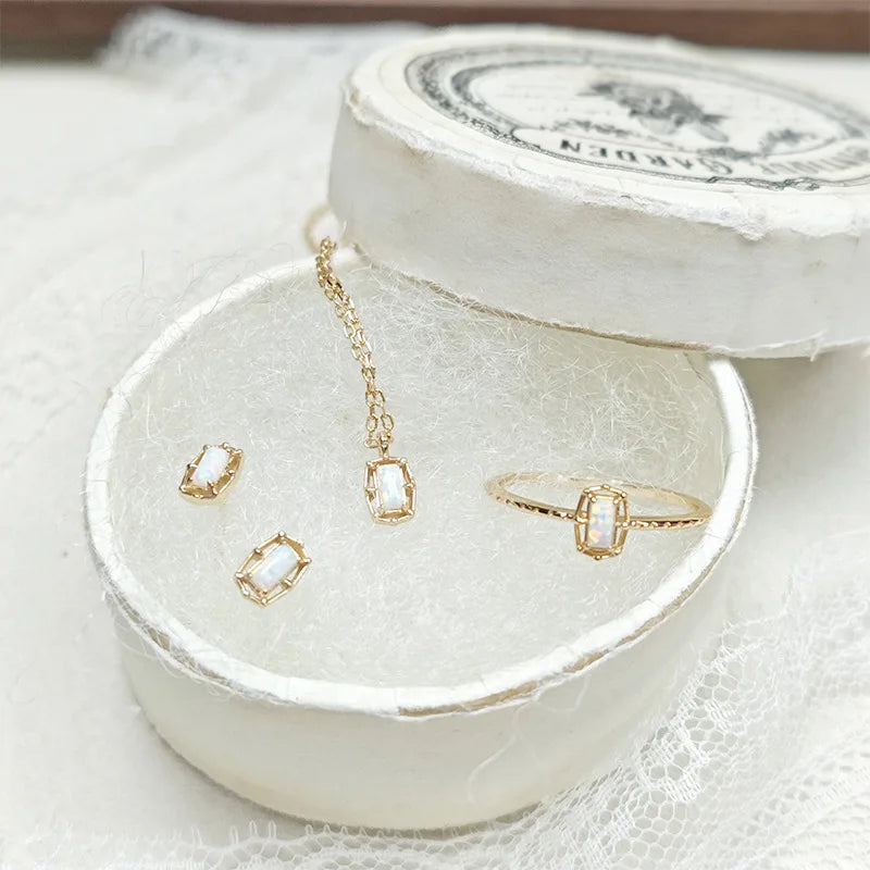 Emotional Factory 925 Sterling Silver 14K Gold Plated Gemstone Mini Geometric Flower Synthetic Opal Necklace