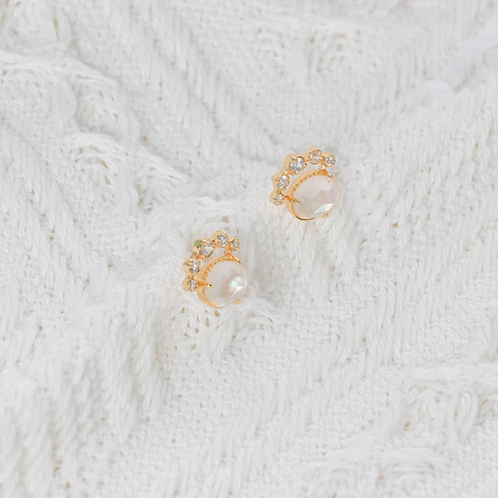 Bubble Clouds Shell Natural White Rock Crystal Stud Earrings