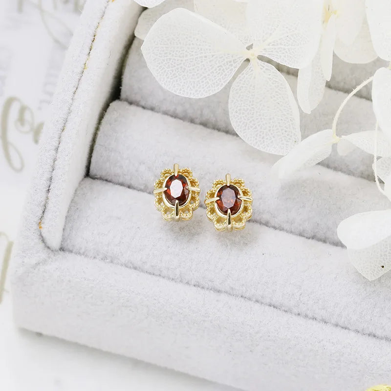 Vintage Picture Frame Hollow Lace Natural Garnet Earrings