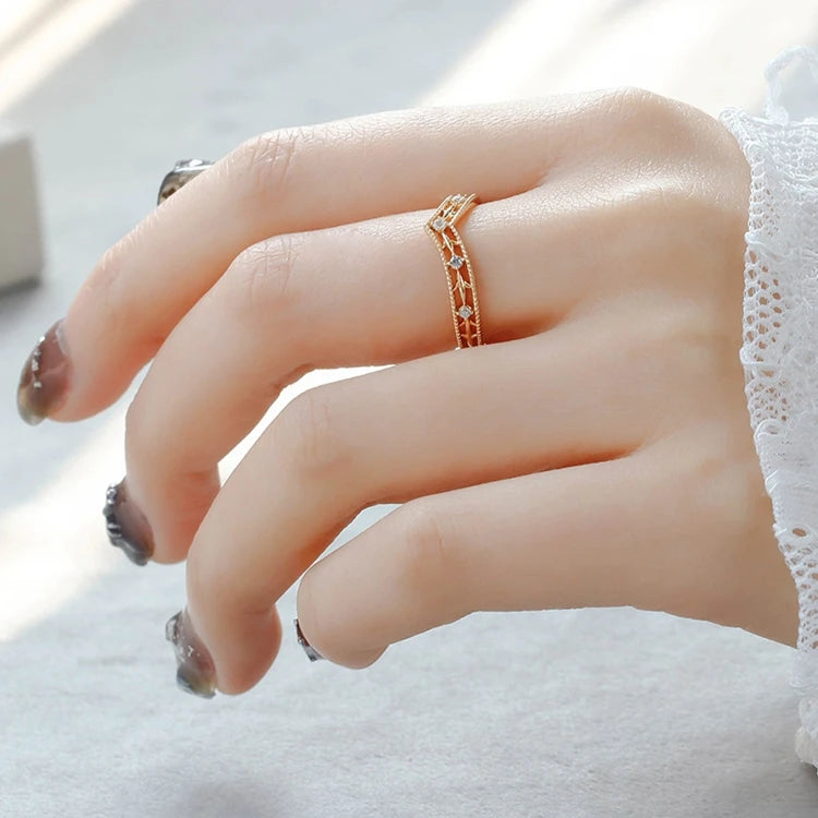 Emotional Factory 925 Sterling Silver 14K Gold Plated Gemstone Retro Hollow Zircon V Shaped Ring