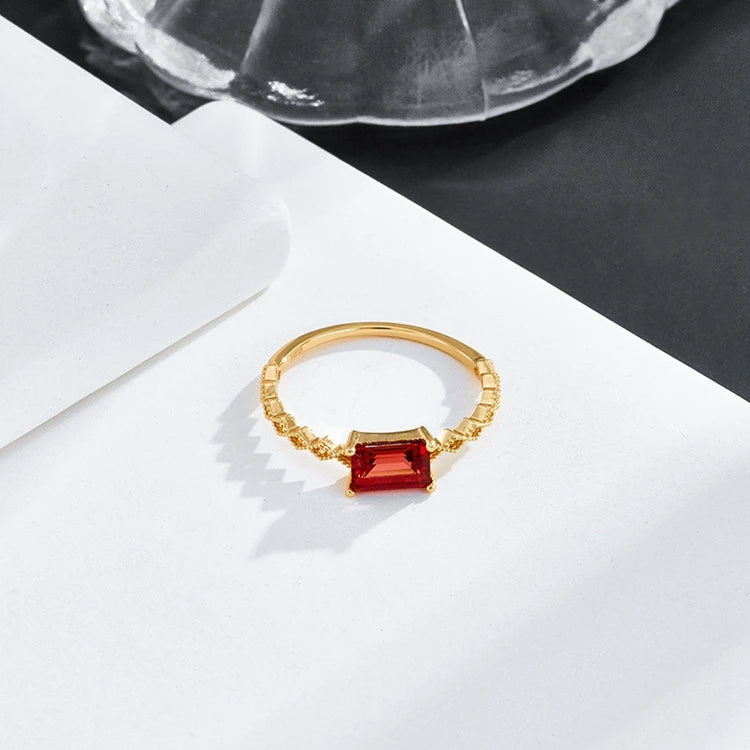 Emotional Factory 925 Sterling Silver 14K Gold Plated Gemstone Bezel Car Flower Natural Red Garnet  Ring