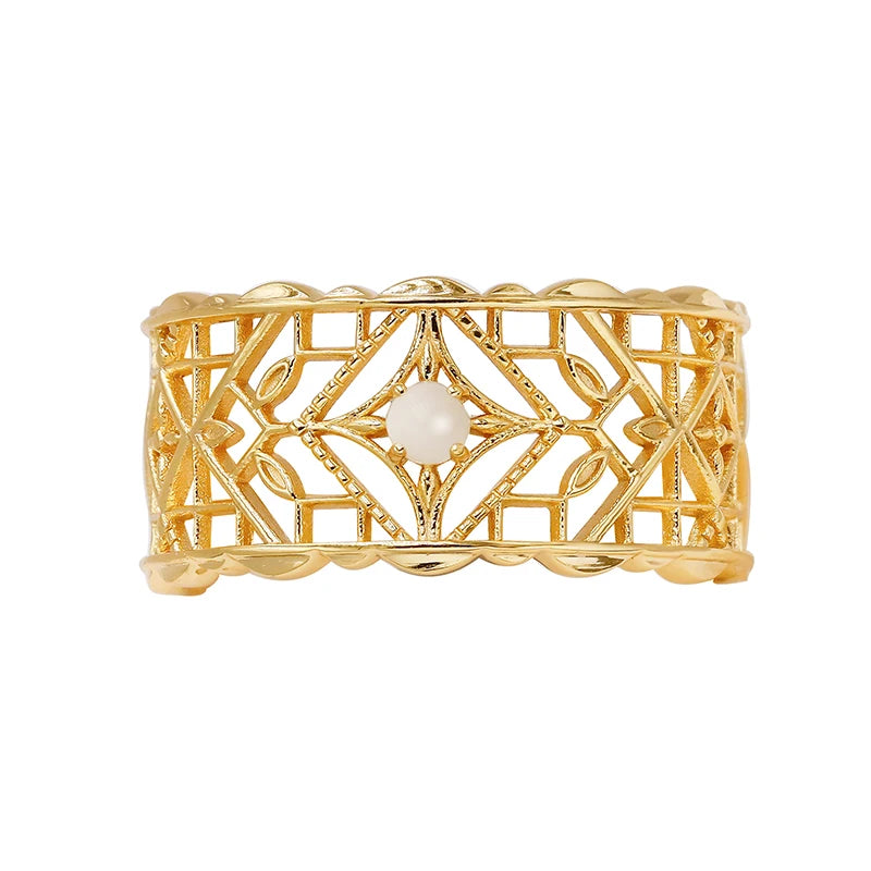 2023 New Vintage Ring Inlaid with Moonlight Stone Hollow Pattern Sterling Silver 14K Gold Women's Ring Wholesale