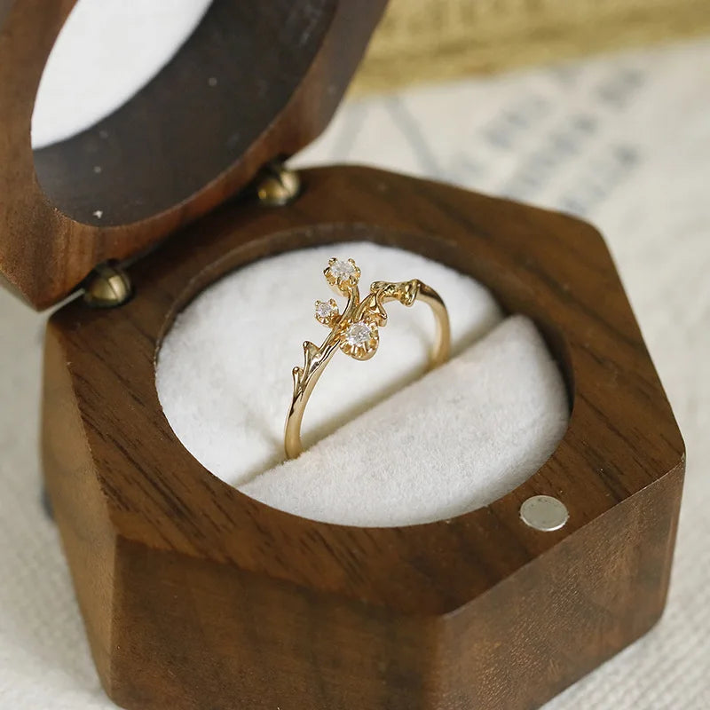 Emotional Factory 925 Sterling Silver 14K Gold Plated Gemstone Flower Branch Elegant Floral Moissanite Ring