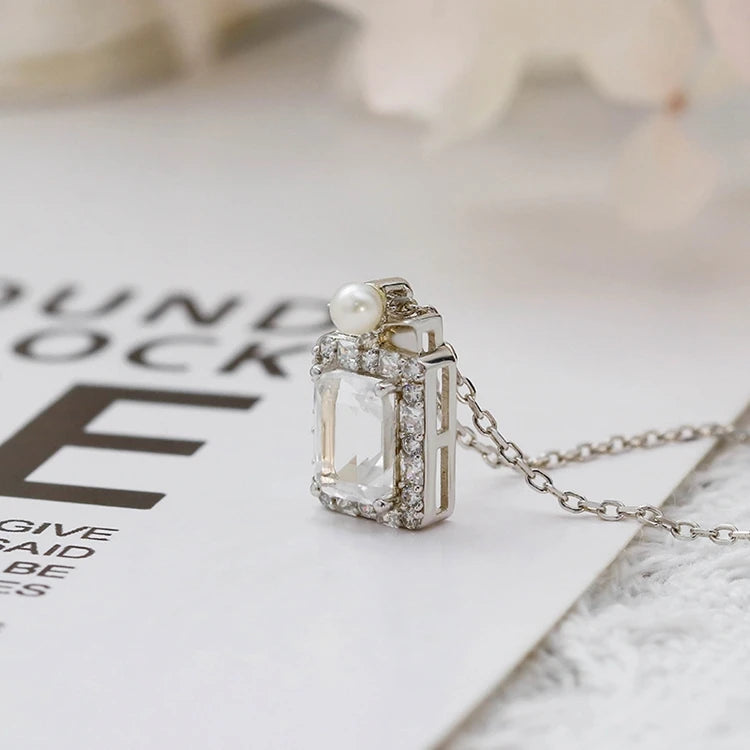 Emotional Factory 925 Sterling Silver 14K Gold Plated Gemstone Geometric Crystal Pearl White Zircon Pendant Necklace