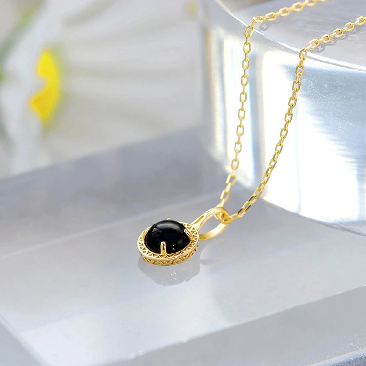 Emotional Factory 925 Sterling Silver 14K Gold Plated Gemstones Round Carved Garnet Black Onyx Necklace