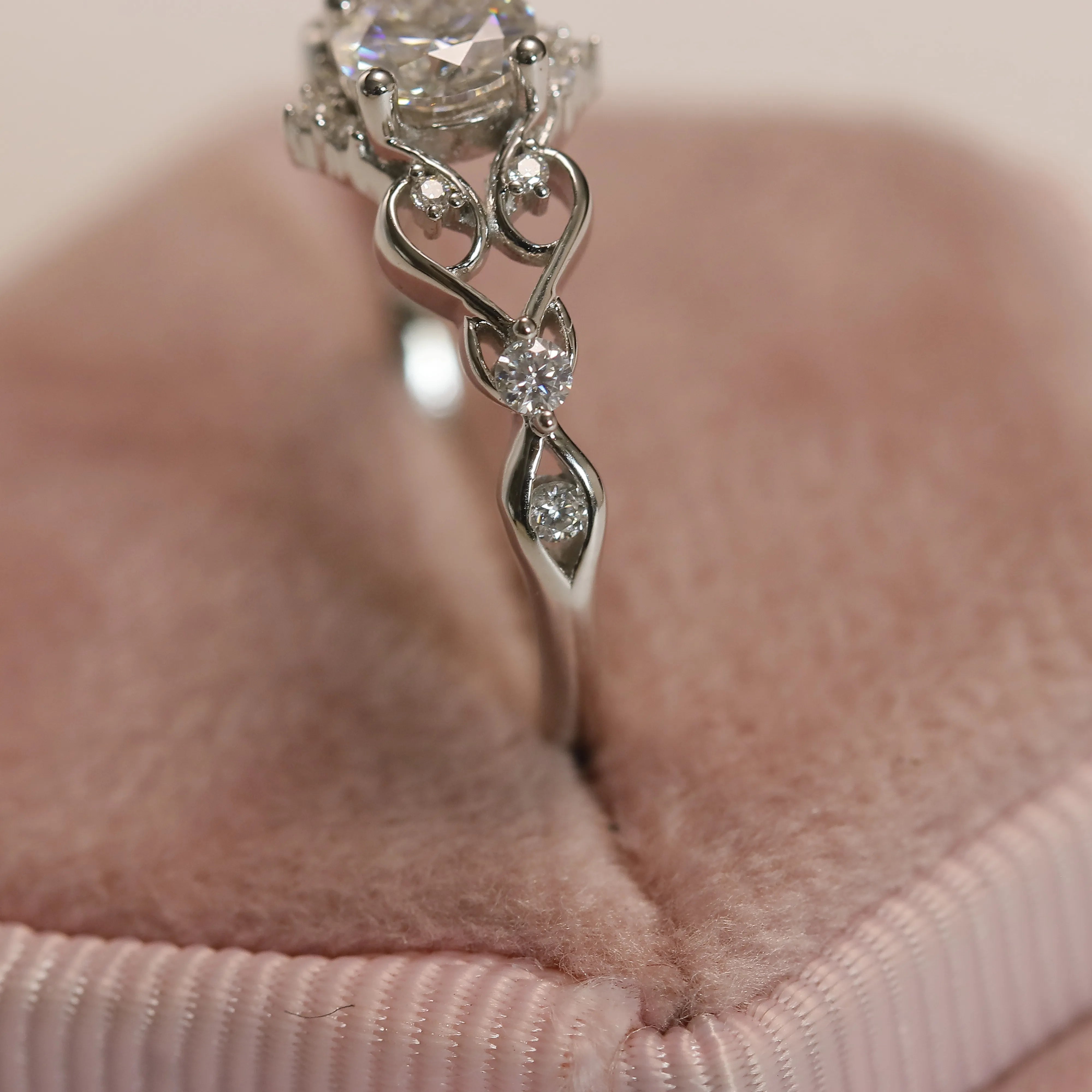 Elegant Hollow Stainless Steel Ring with Round  Moissanite Gem - Trendy Jewelry Gift