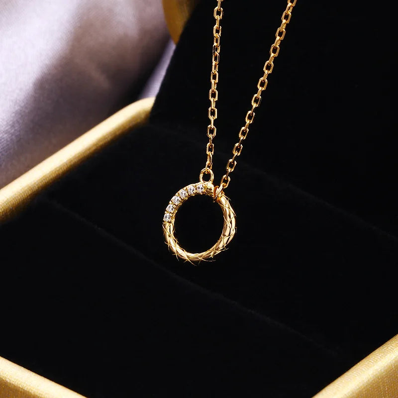 Fine Clavicle Chain Jewelry Gold Plated Chain 14k Gold Plated Zircon Circle Round Hammered Pendant Necklace for Women's