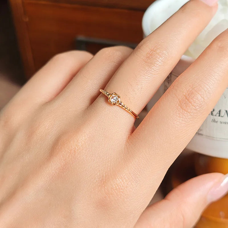 Emotional Factory 925 Sterling Silver 14K Gold Plated Gemstone Rose Inlaid Moissanite Exquisite Sweet Thin Ring