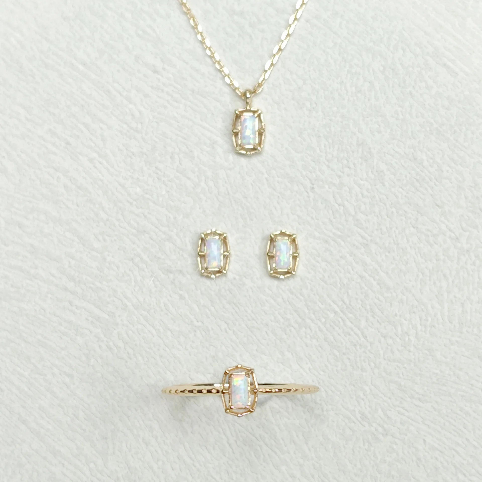 Emotional Factory 925 Sterling Silver 14K Gold Plated Gemstone Mini Geometric Flower Synthetic Opal Necklace