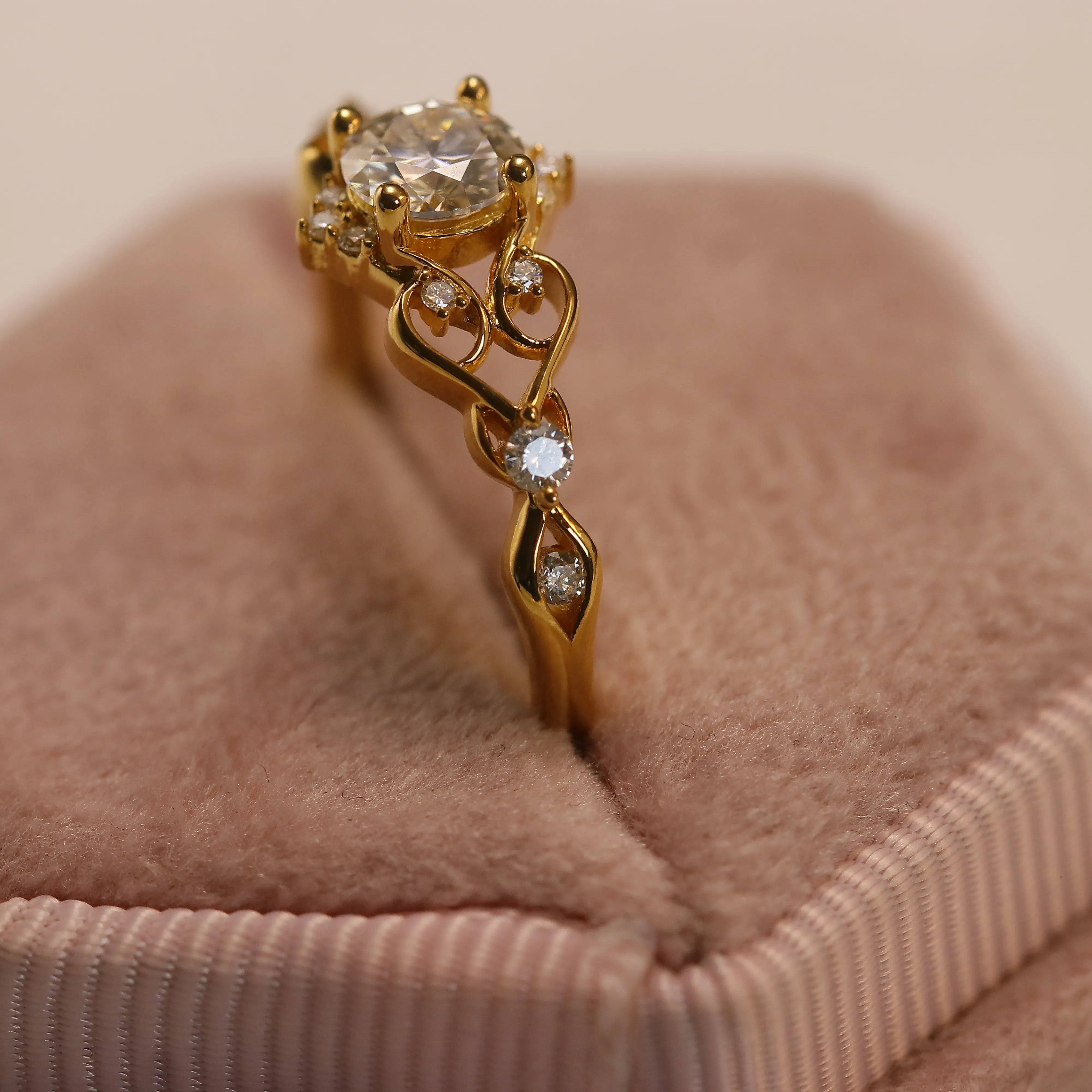 Elegant Hollow Stainless Steel Ring with Round  Moissanite Gem - Trendy Jewelry Gift