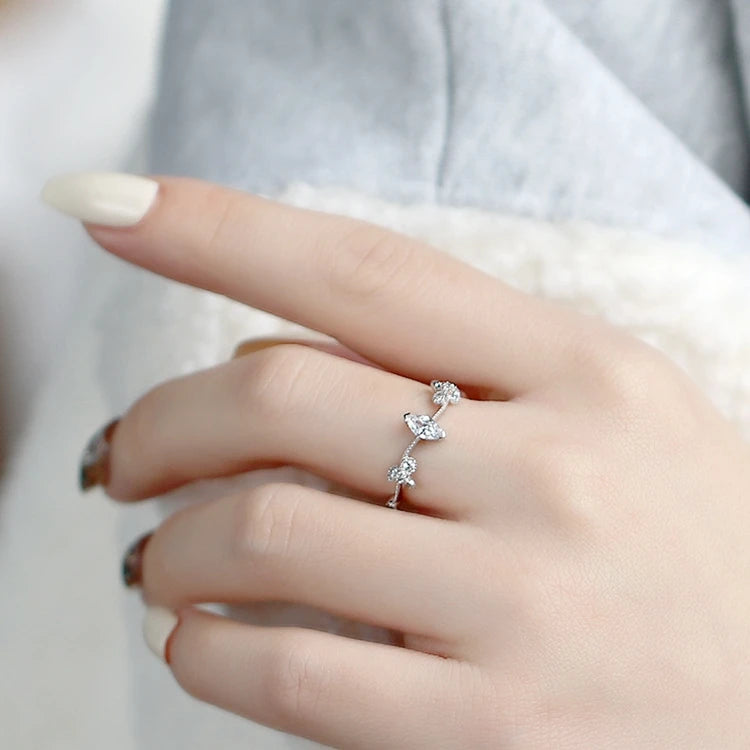 925 Sterling Silver 14K Gold Plated Gemstone 6Mm Stone Flower Red Corundum Ring