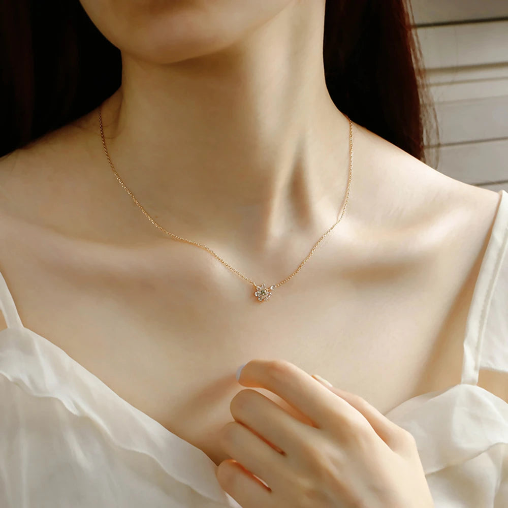 925 Sterling Silver 14K Gold Plated Gemstone Green Peridot White Topaz Flower Necklace