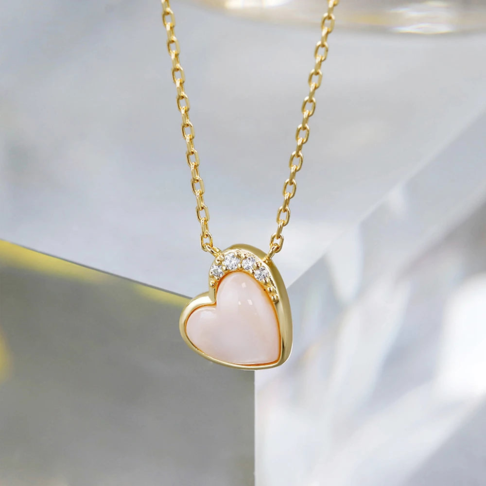 Gemstone Three-Dimensional Love Pink Shellfish White Zircon Necklace