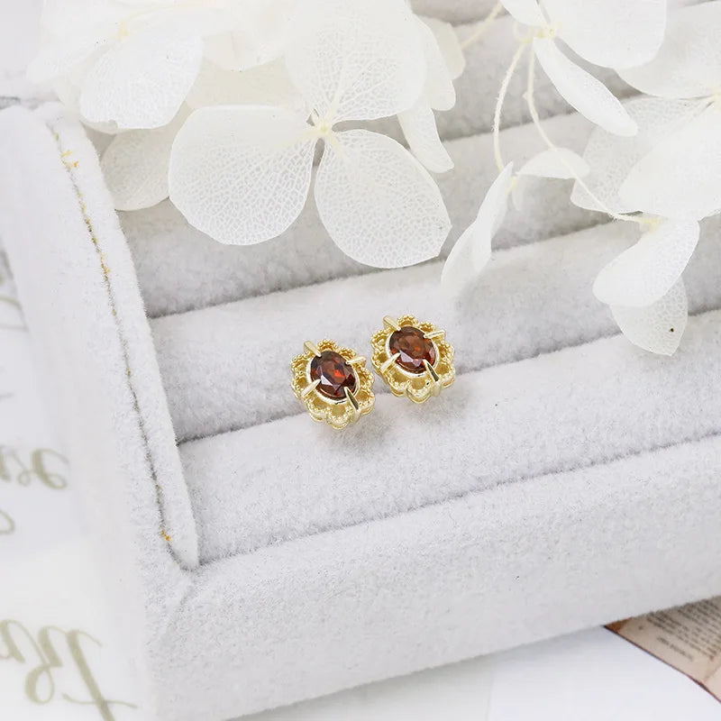 Vintage Picture Frame Hollow Lace Natural Garnet Earrings