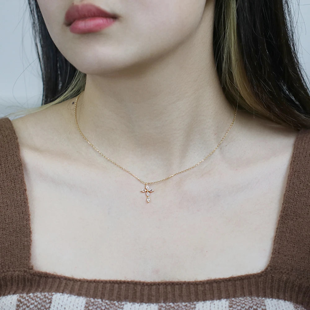 Emotional Factory Jewelry 925 Sterling Silver 14K Gold Plated Diamond Shaped Zircon Cross Necklace