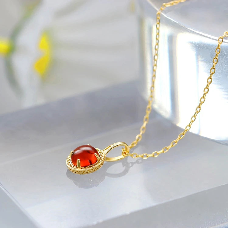 Emotional Factory 925 Sterling Silver 14K Gold Plated Gemstones Round Carved Garnet Black Onyx Necklace