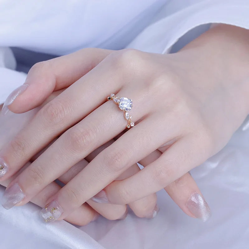 Custom 925 Sterling Silver 14K Gold Plated Classic Four Prong Inlay Super Shiny Zircon Leaf Ring